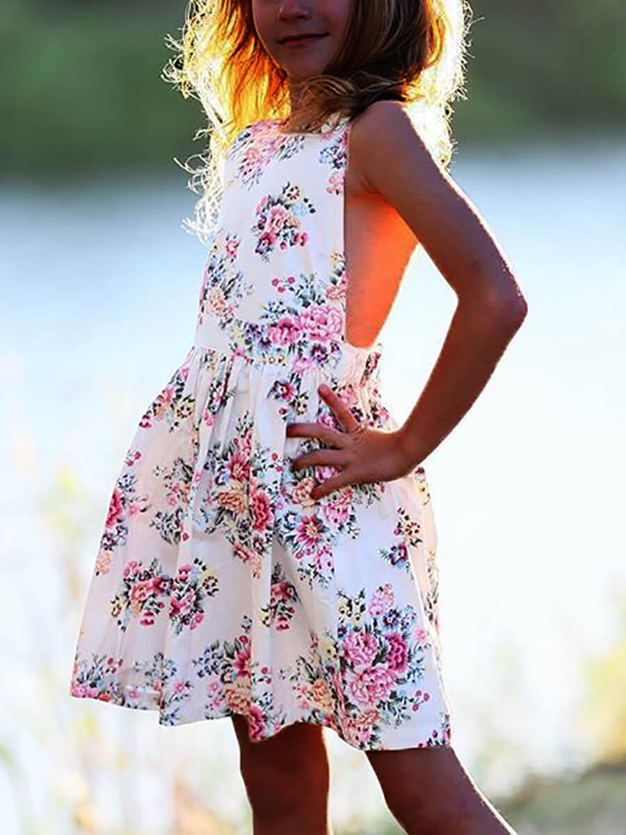 Lovely Sweet Floral Print Bandage Hollow-out Design White Girl Knee Length Dress
Lovely Sweet Floral Print Bandage Hollow-out Design White Girl Knee Length Dress