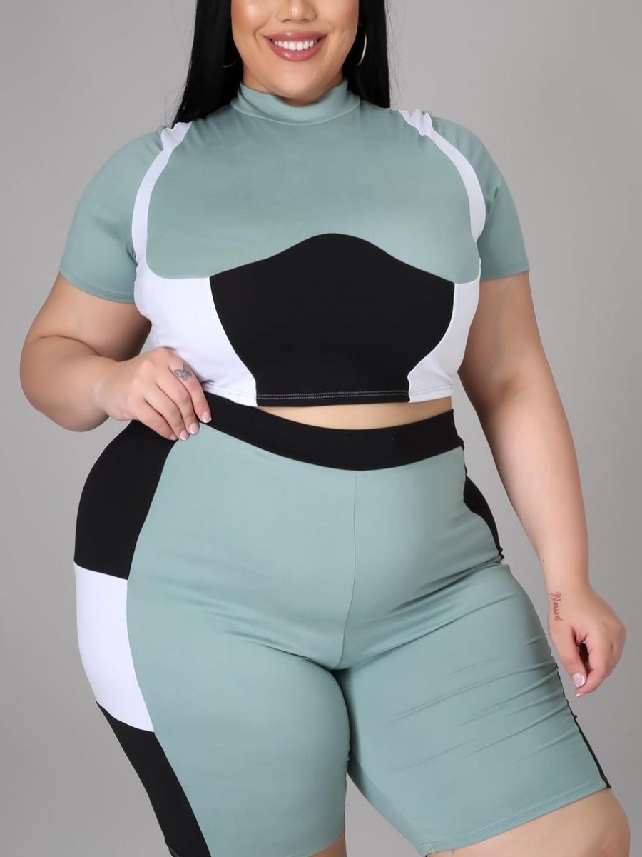 LW Plus Size Sporty Half A Turtleneck Color-lump Green Two-piece Shorts Set 
LW Plus Size Sporty Half A Turtleneck Color-lump Green Two-piece Shorts Set