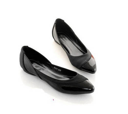 plain flat black shoes