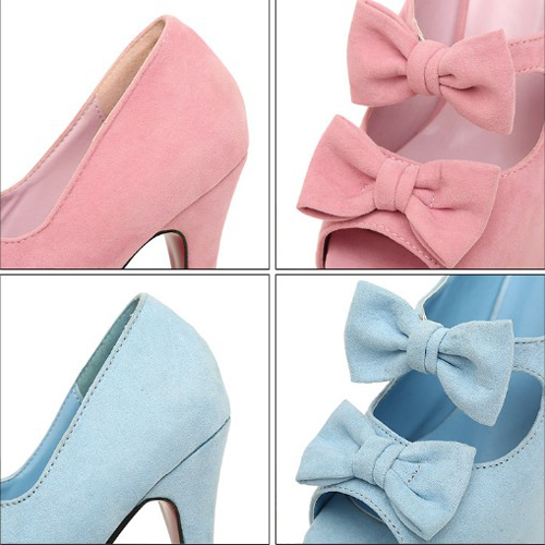 blue pumps with bow