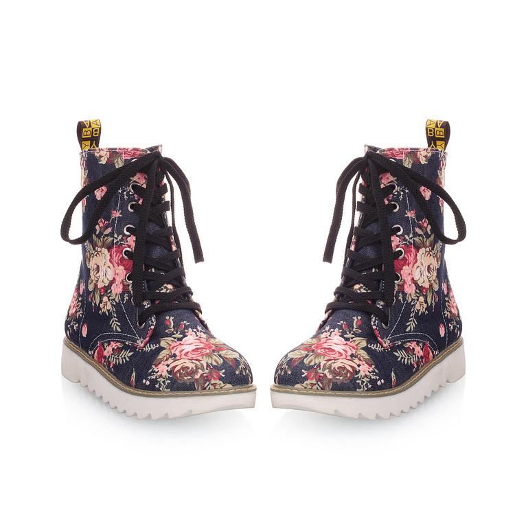 round toe low heel ankle boots