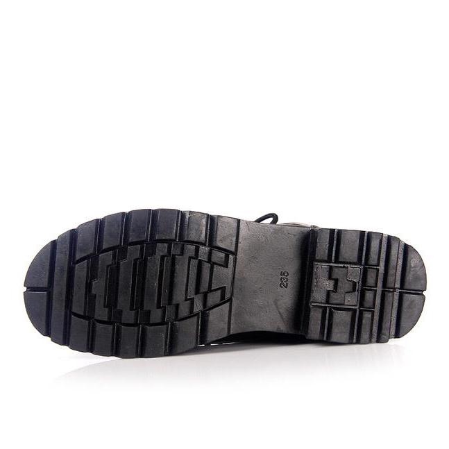 flat round toe boots