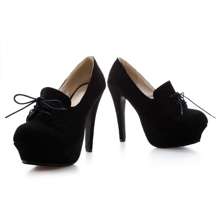 closed high heel shoes