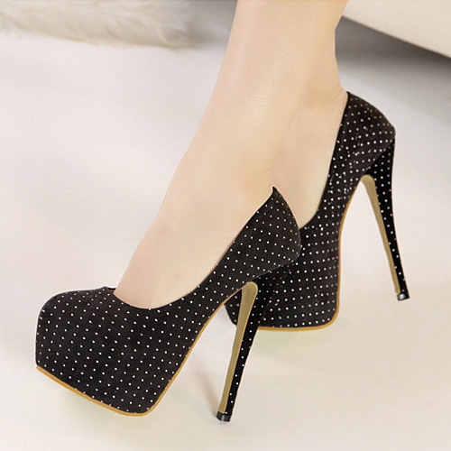 closed high heel shoes