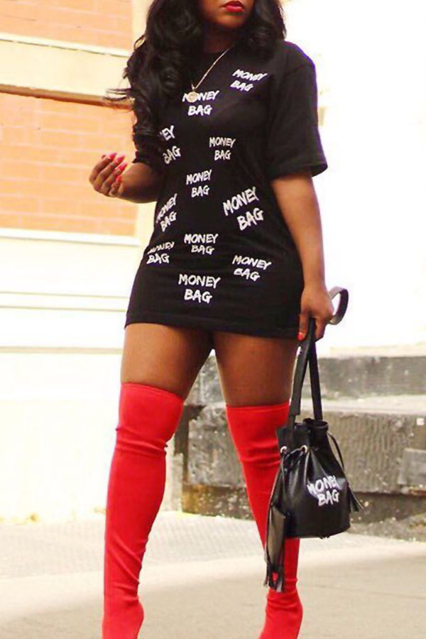 

Lovely Casual Round Neck Letter Printed Black Cotton Blends Mini Dress