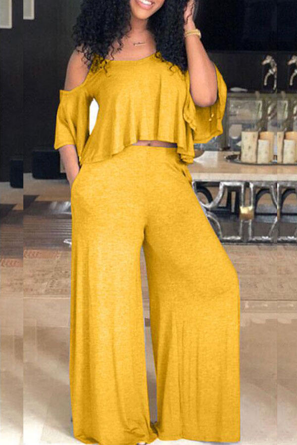 

Lovely Casual Dew Shoulder Loose Yellow Two-piece Pants Set