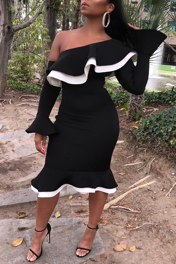 

Lovely African Dew Shoulder Flounce Design Black Knee Length Dress