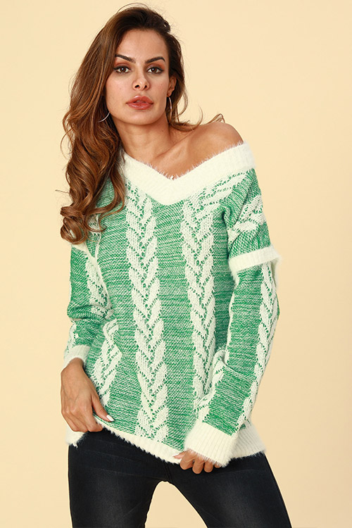 

Lovely Casual Striped Green Sweaters