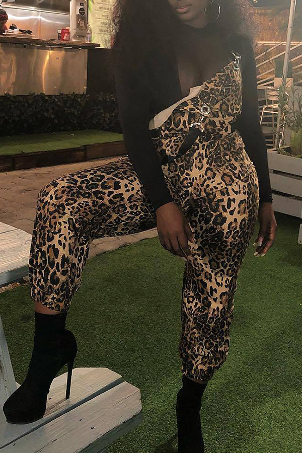 

Lovely Trendy Leopard Printed One-piece Jumpsuit