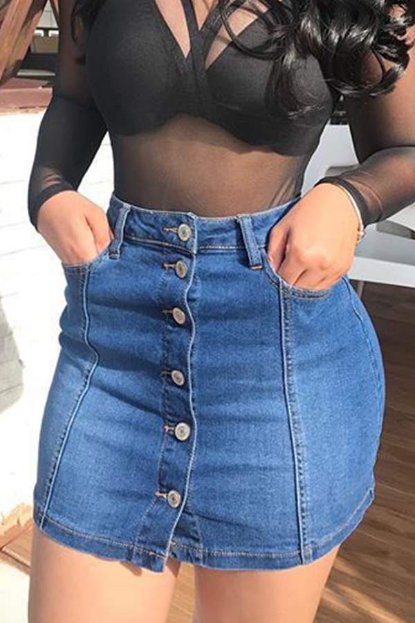 

Lovely Casual Buttons Design Blue Denim Mini Skirts