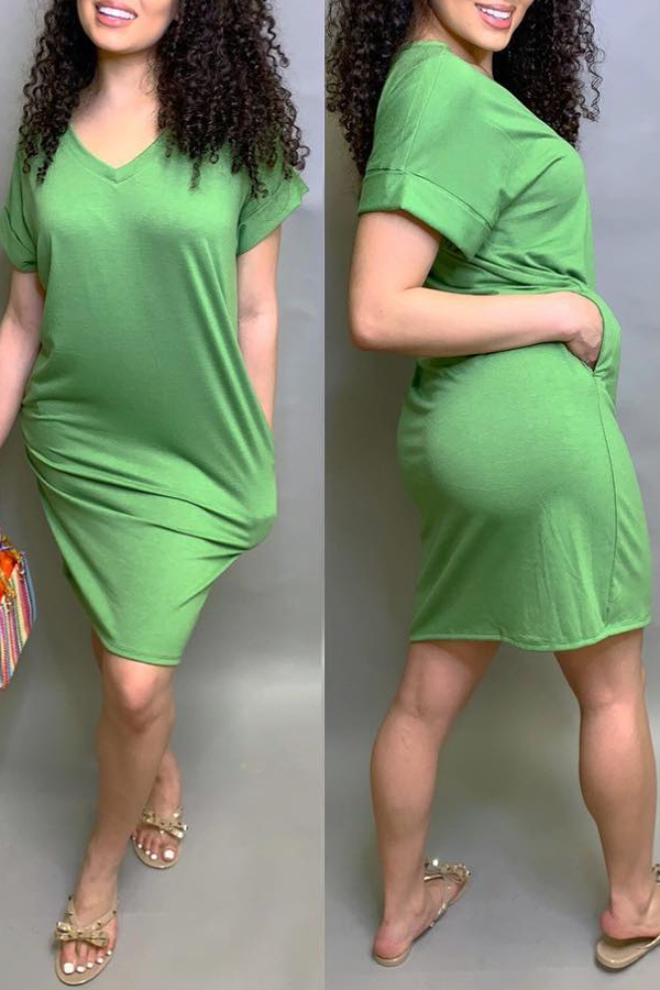 

Lovely Casual V Neck Green Knee Length Dress(With Elastic)
