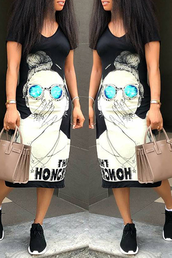 

Lovely Work Printed Black Knee Length Dress(With Elastic)