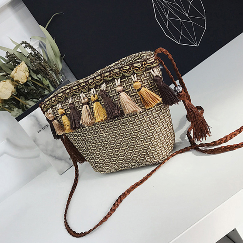 

Lovely Stylish Tassel Design Gold Crossbody Bag