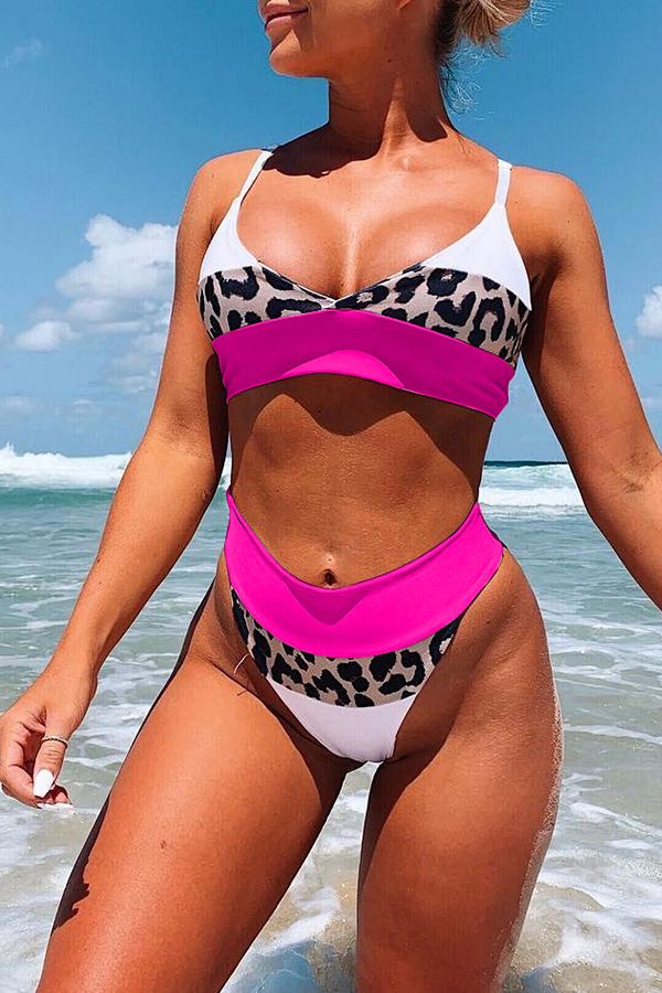 

Lovely Leopard Printed Patchwork Rose Red Two-piece Swimwear