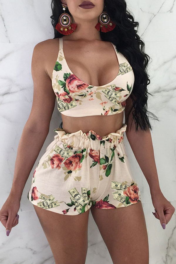 

Lovely Casual Floral Printed Apricot Two-piece Shorts Set