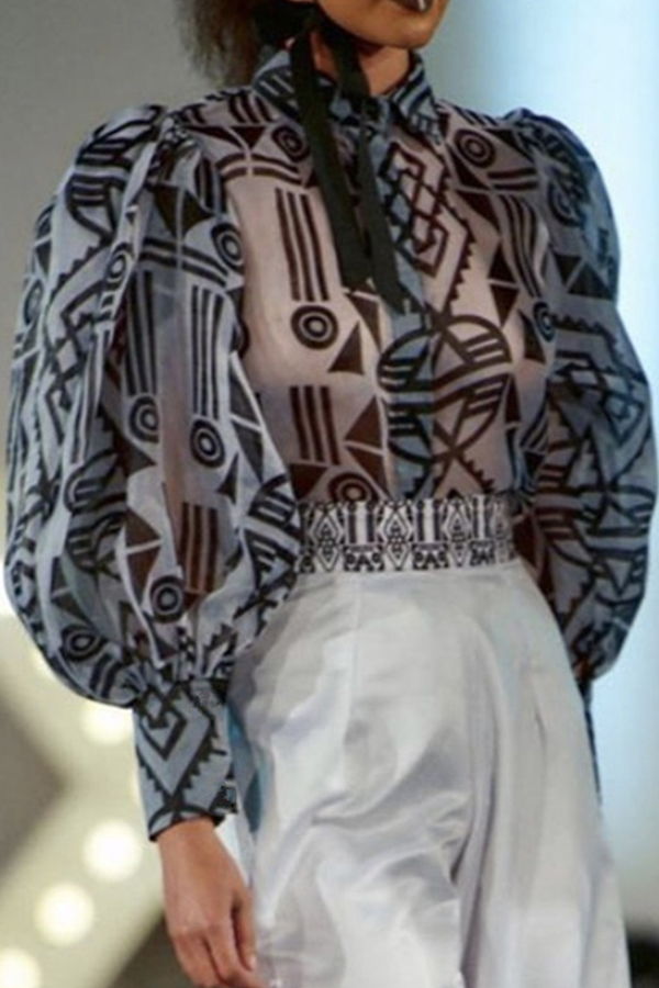 

Lovely Casual Geometric Printed Grey Blouse