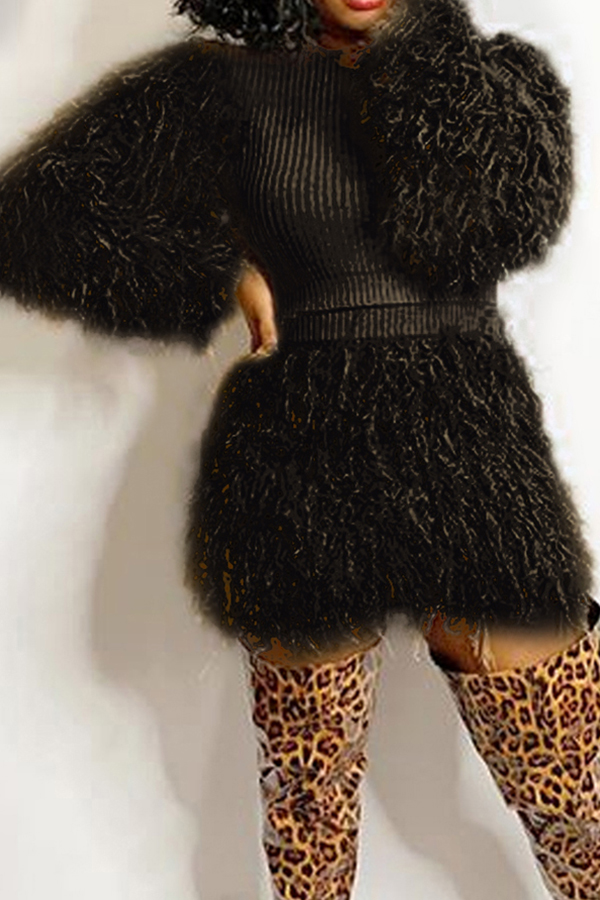 

Lovely Casual Tassel Design Black Two-piece Skirt Set