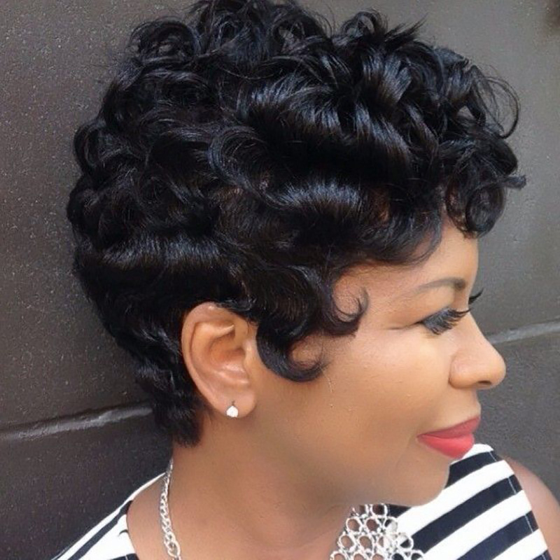 

Lovely Trendy Short Curly Black Wigs