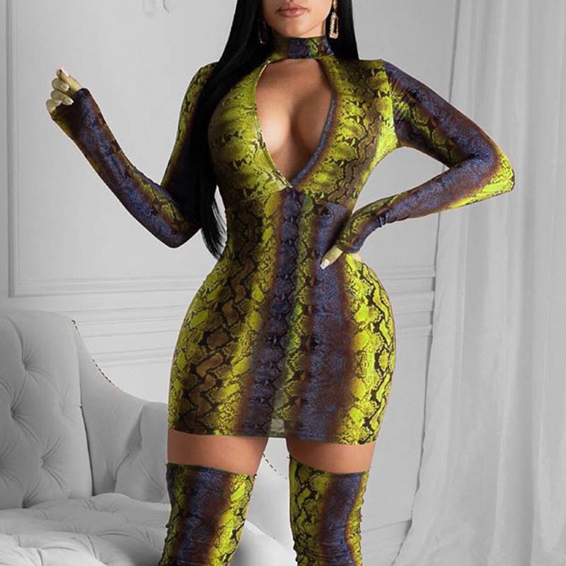 

Lovely Chic Hollow-out Print Green Mini Dress