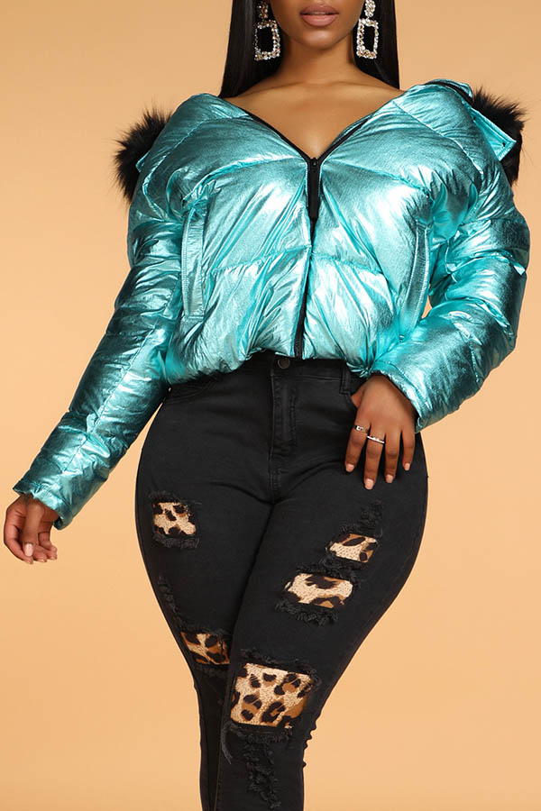

Lovely Casual Hooded Collar Zipper Design Light Green Coat