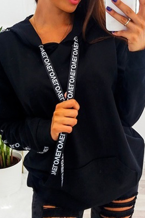 Lovely Casual Hooded Collar Letter Printed Black Hoodies