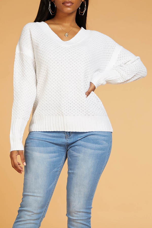 

Lovely Chic Basic White Sweater