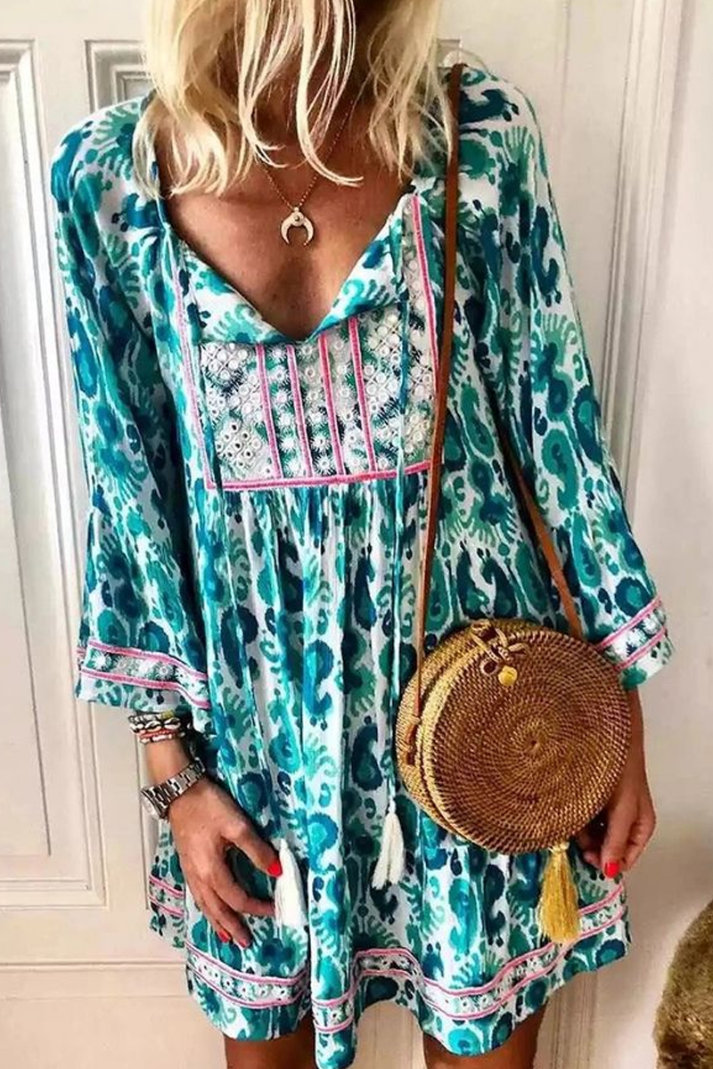 

Lovely Loose Print Green Knee Length Dress