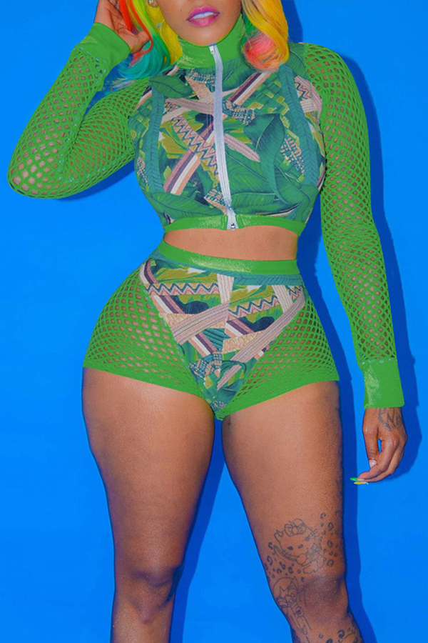 

Lovely Leisure Patchwork Green Two-piece Shorts Set