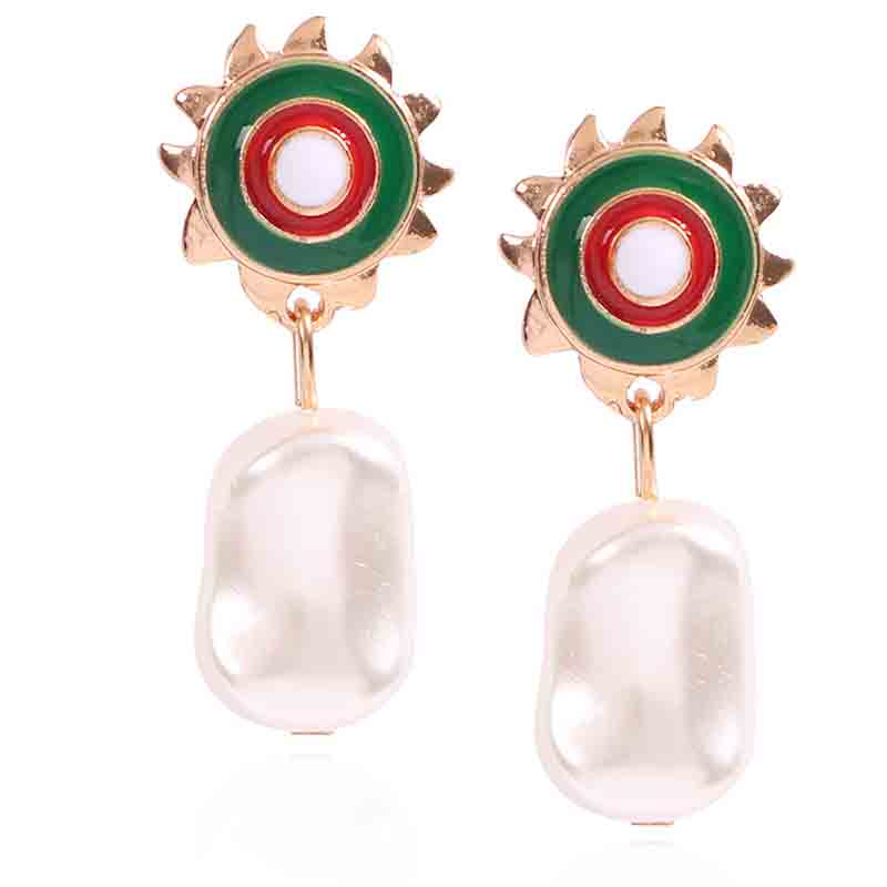 Lovely Chic White Earring