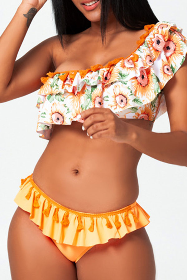 

Lovely One Shoulder Yellow Bathing Suit Two-piece Swimsuit
