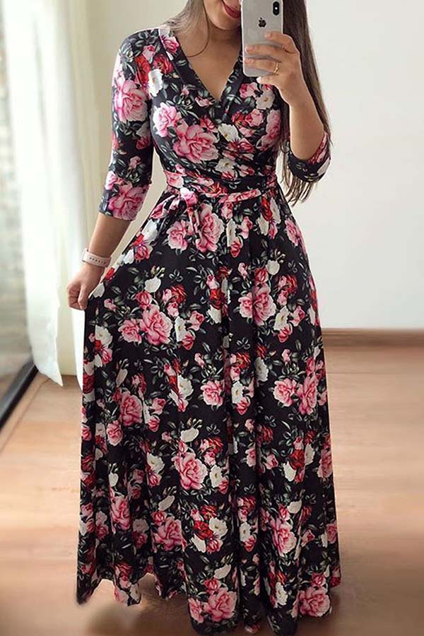 

Lovely Trendy Floral Print Black Maxi Dress