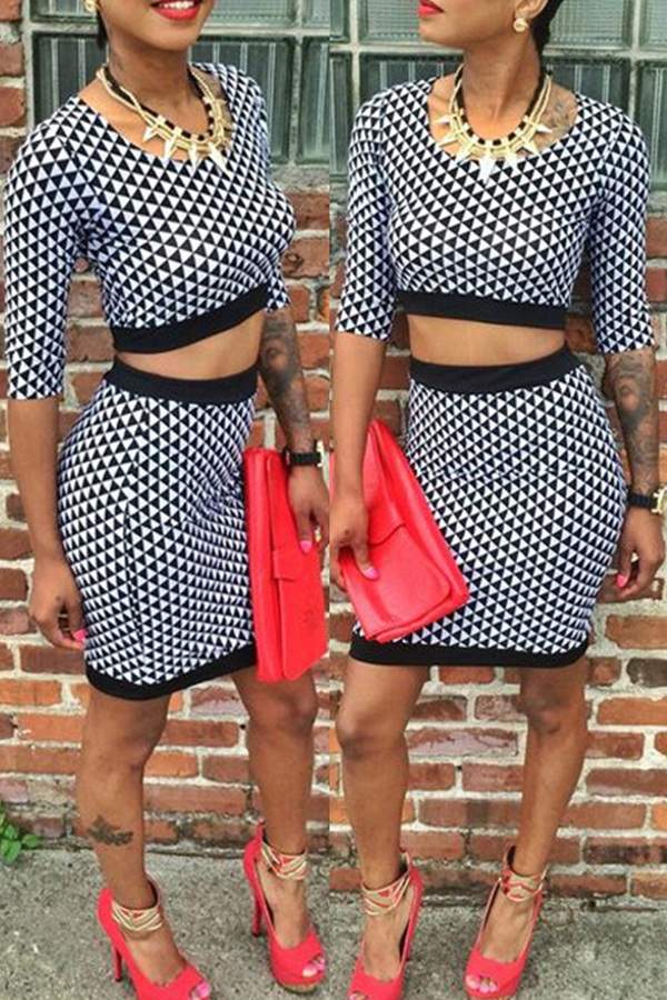 

Lovely Trendy Print Black Two-piece Skirt Set