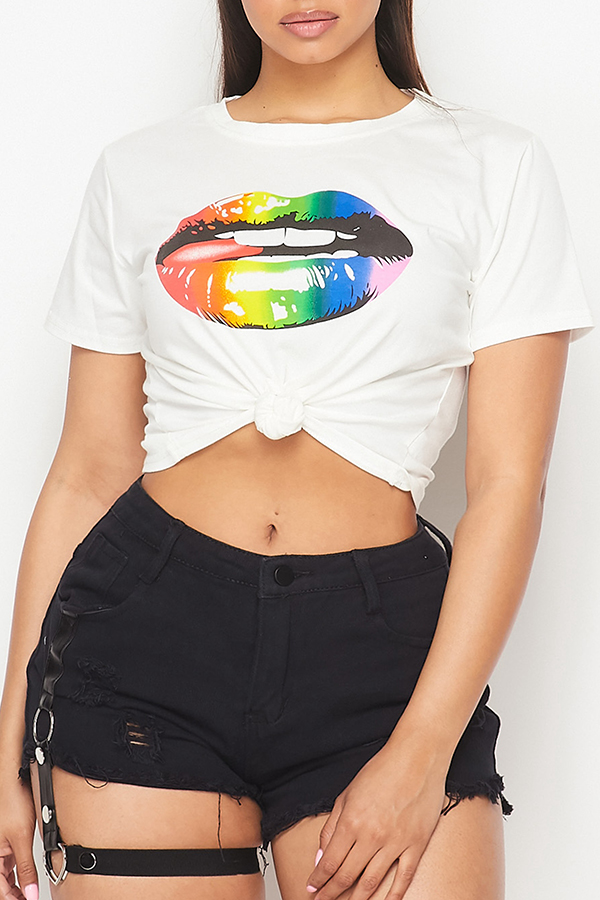 

Lovely Chic Lip Print White T-shirt