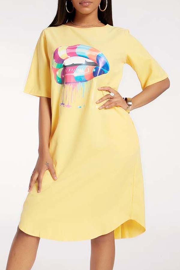 

Lovely Casual Lip Print Yellow Knee Length Dress