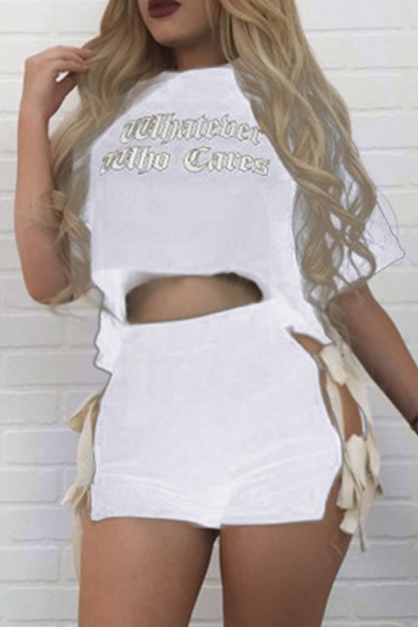 

Lovely Casual Letter Print White Two-piece Shorts Set