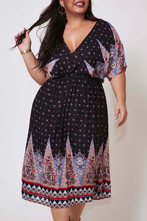 

Lovely Bohemian V Neck Print Black Mid Calf Plus Size Dress