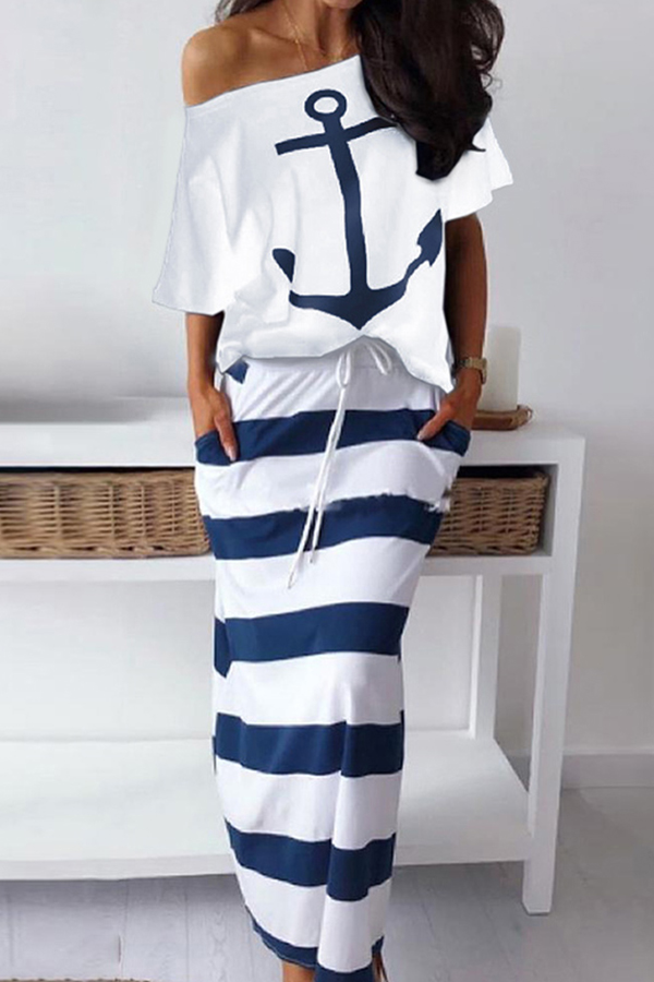 

Lovely Casual Print White Loungewear
