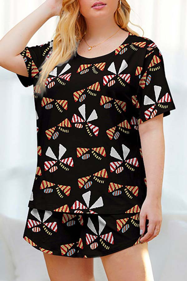 

Lovely Leisure Print Black Plus Size Two-piece Shorts Set