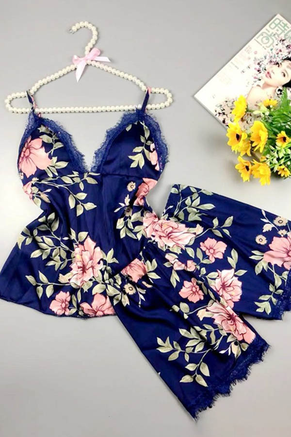 

Lovely Trendy Print Blue Sleepwear