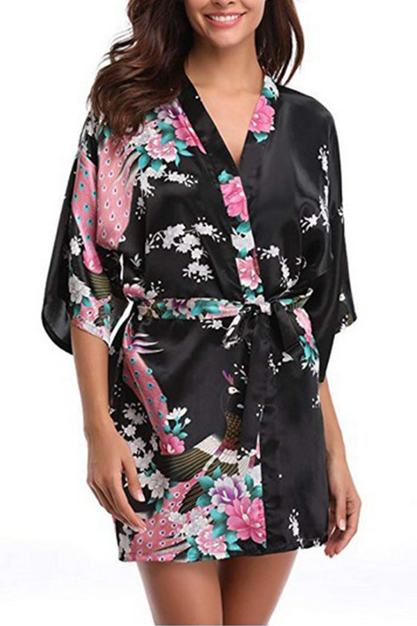 

Lovely Leisure V Neck Print Black Sleepwear