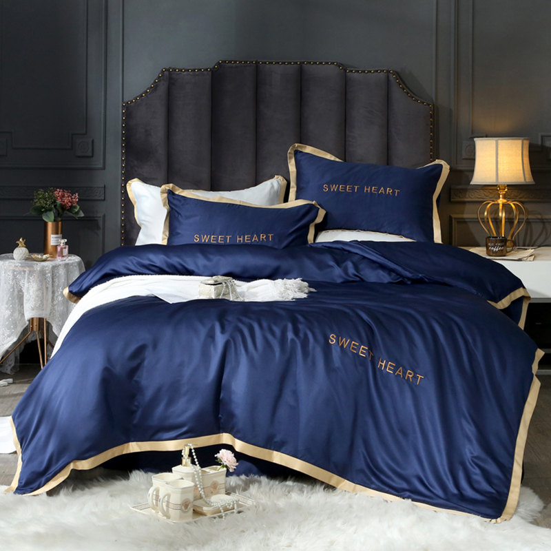 

Lovely Cosy Patchwork Royalblue Bedding Set