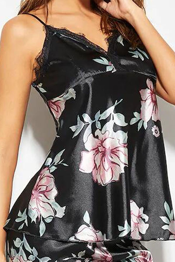 

Lovely Trendy Print Black Sleepwear