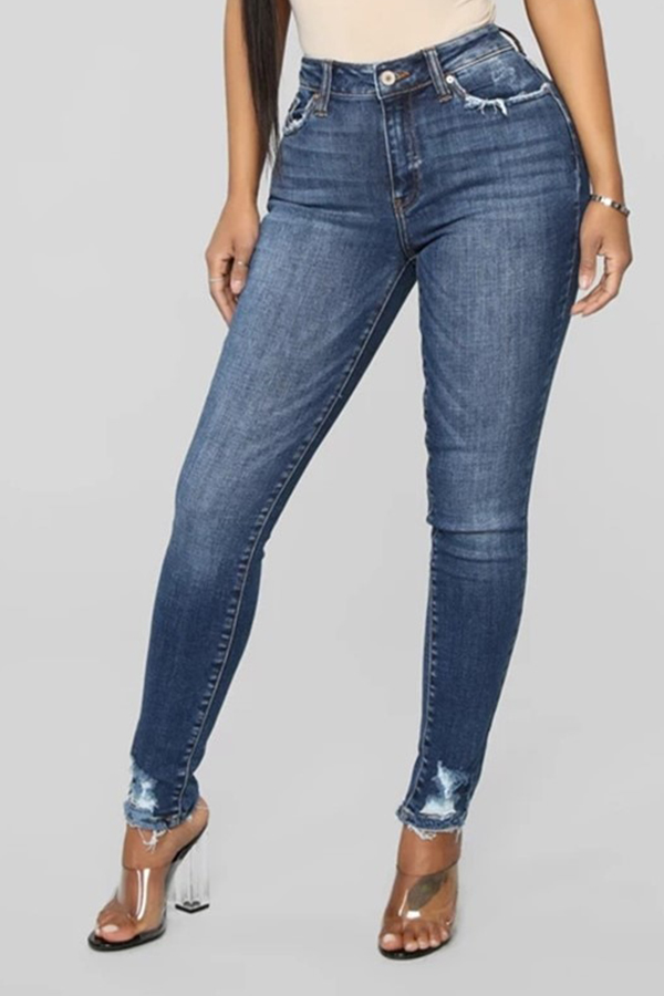 

Lovely Stylish Buttons Design Blue Jeans