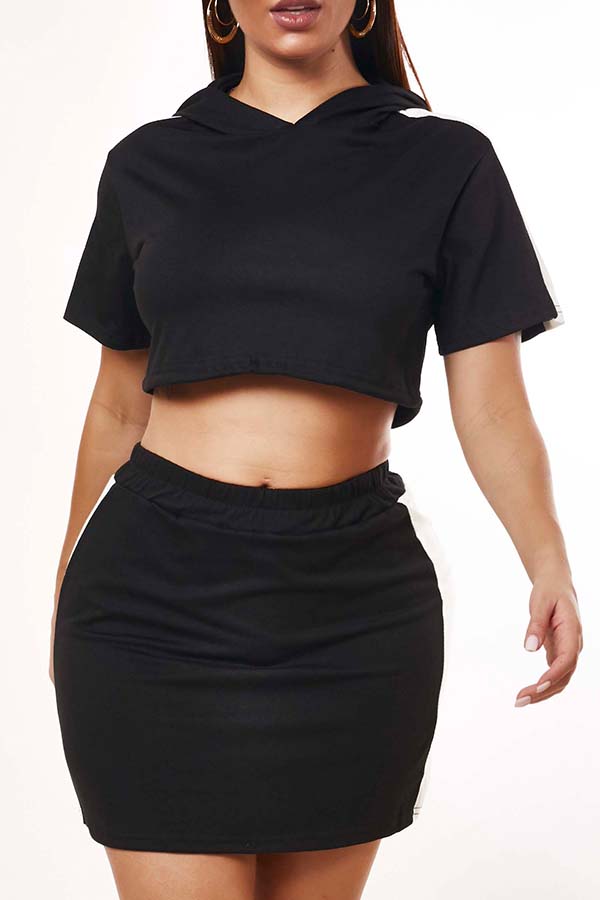 

Lovely Sportswear Patchwork Black Two-piece Skirt Set