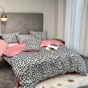 Lovely Cosy Heart Print Black And White Bedding Se
