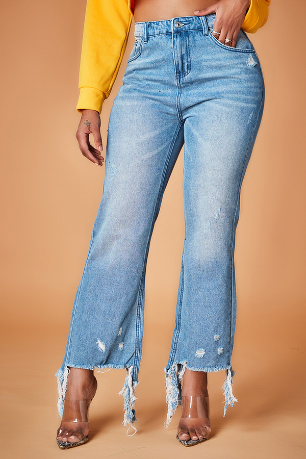 

Lovely Trendy Buttons Design Blue Jeans