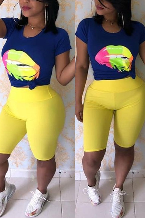 

Lovely Casual O Neck Lip Print Blue Two-piece Shorts Set