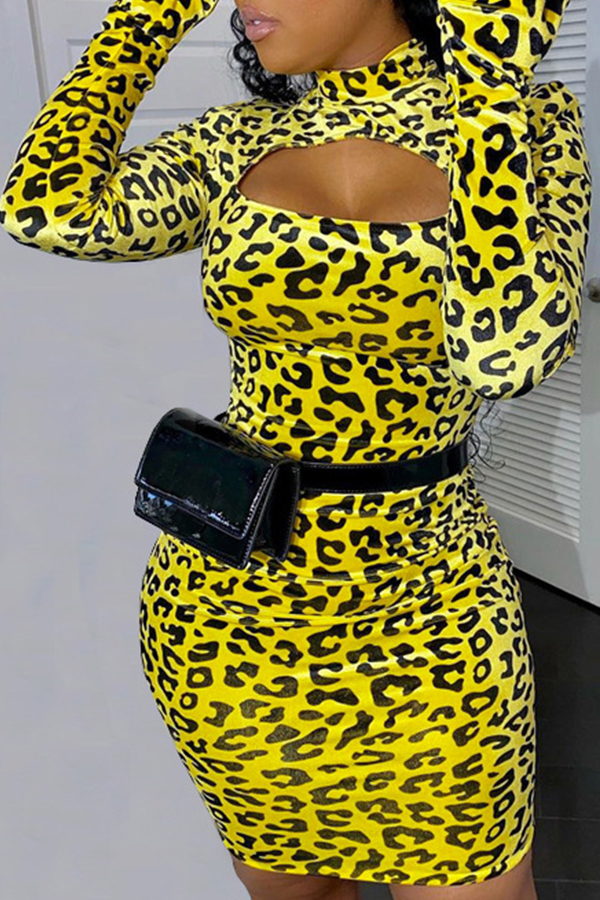 

Lovely Casual Hollow-out Print Yellow Knee Length Dress