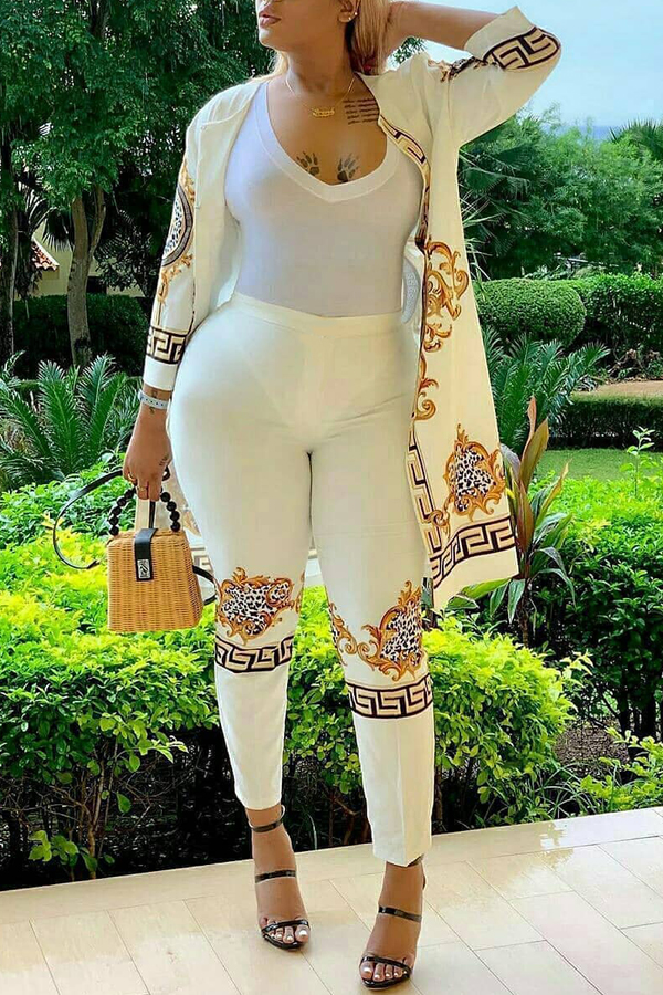 

Lovely Leisure Print White Two-piece Pants Set
