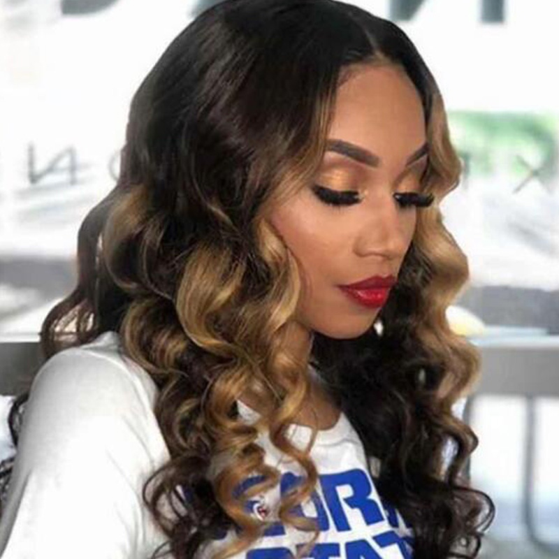 

Lovely Trendy Long Wavy Brown Wigs